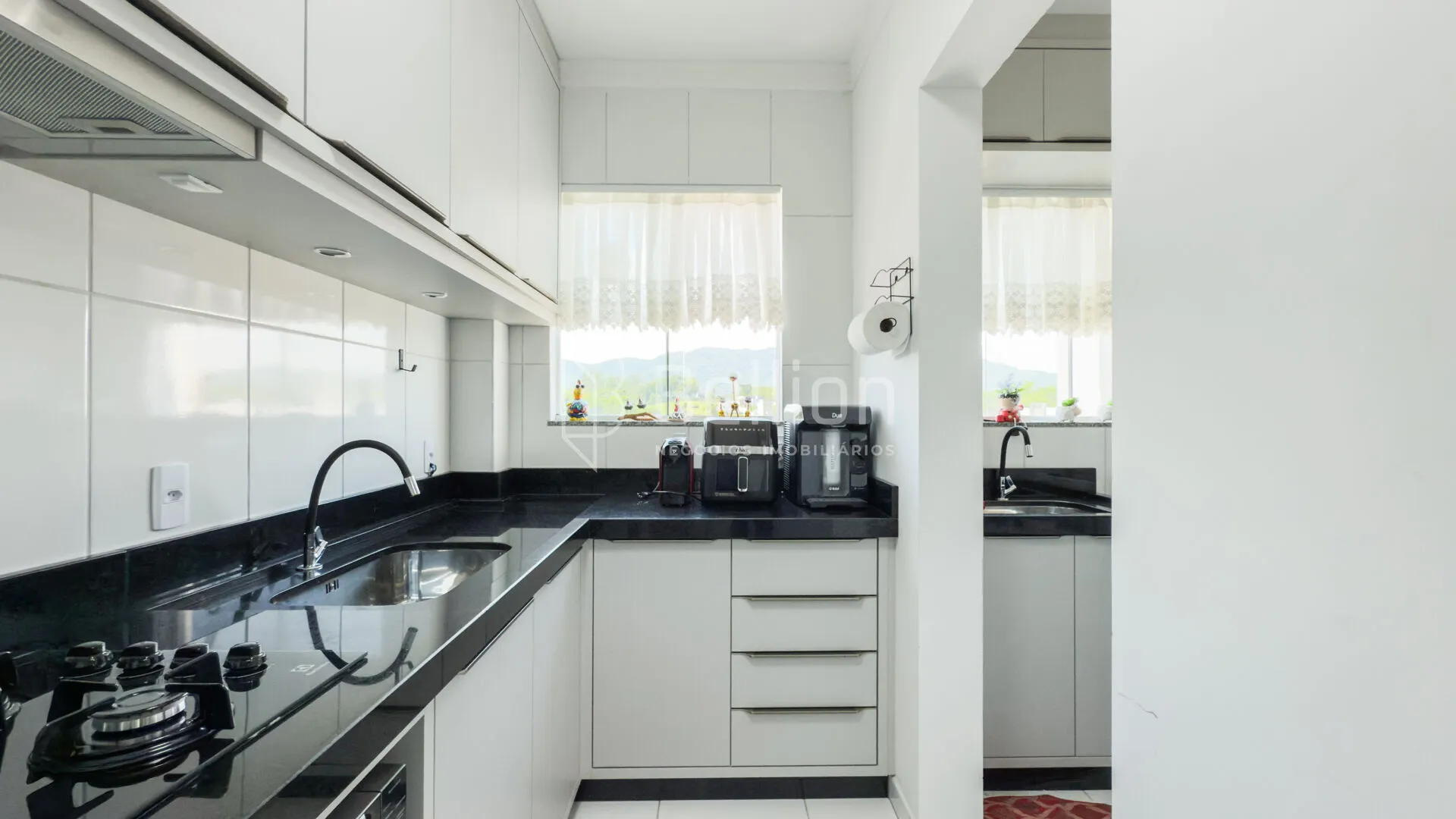 Apartamento semi mobiliado, com elevador e duas vagas de garagem no Tapajós em Indaial! — foto 6