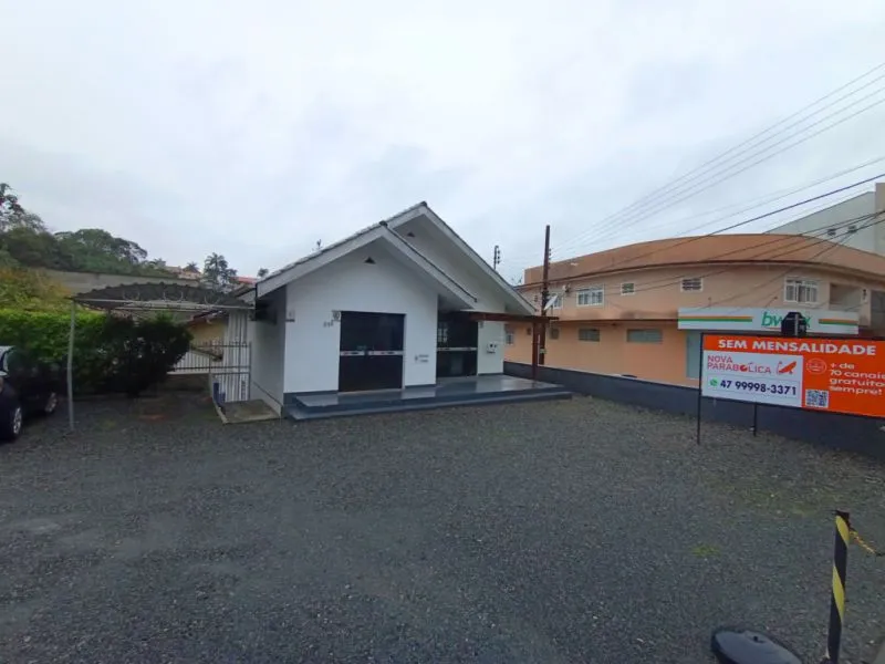 Residencia em corredor de serviço com sala comercial + casa com 2 dormitórios a minutos do centro — foto 2