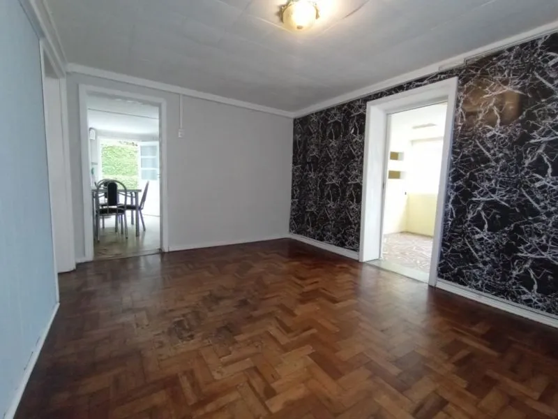 Residencia em corredor de serviço com sala comercial + casa com 2 dormitórios a minutos do centro — foto 6