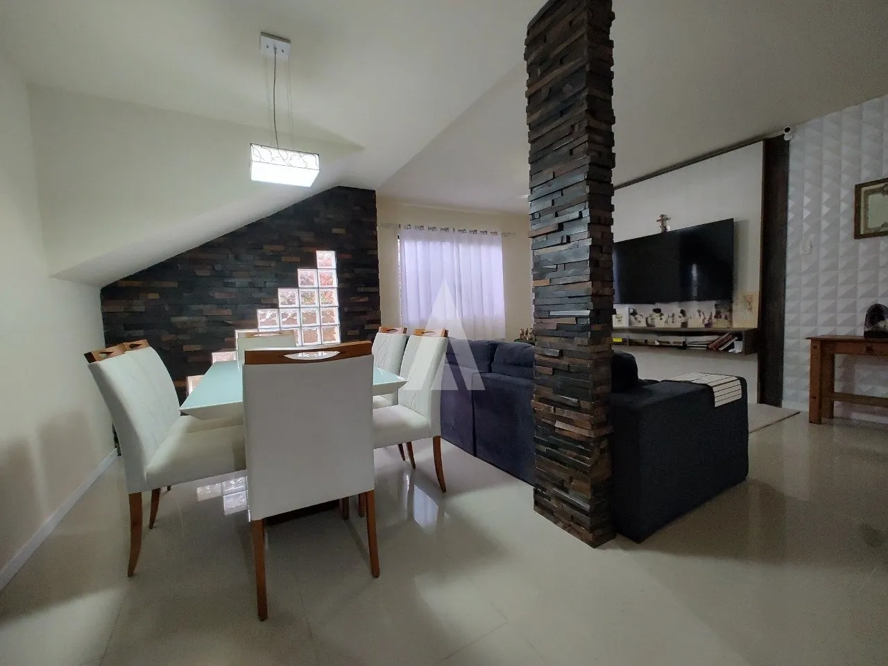 Casa com 3 quartos à venda no bairro Jardim Iririú em Joinville-SC por R$795.000,00. - foto 1