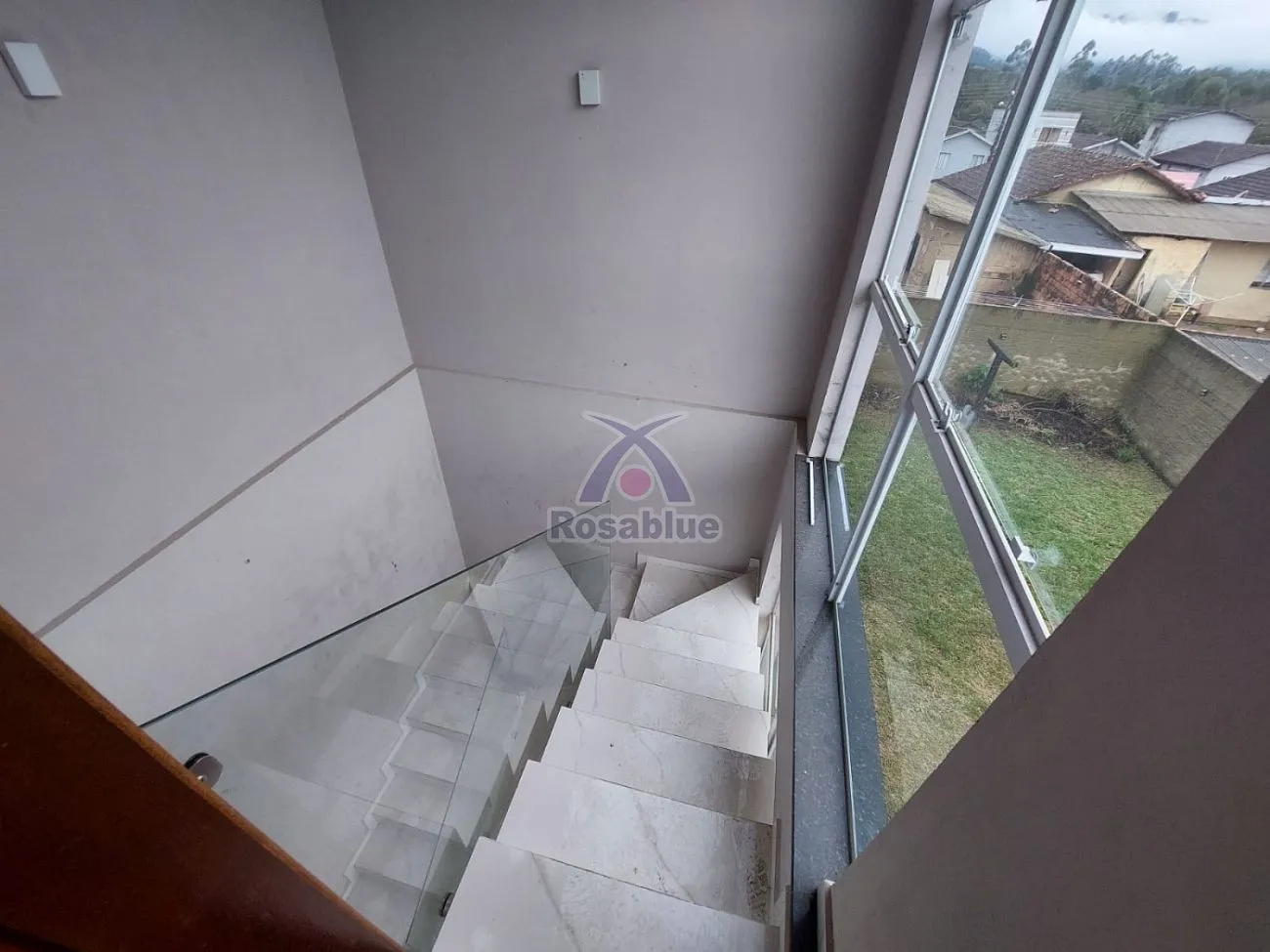 CASA COM 2 PAVIMENTOS — foto 3