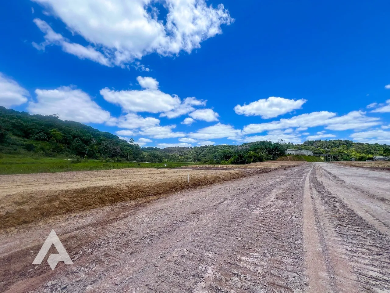 Terreno de 360 m à venda por R$ 186.300,00- Bairro Figueira - Gaspar/SC — foto 2