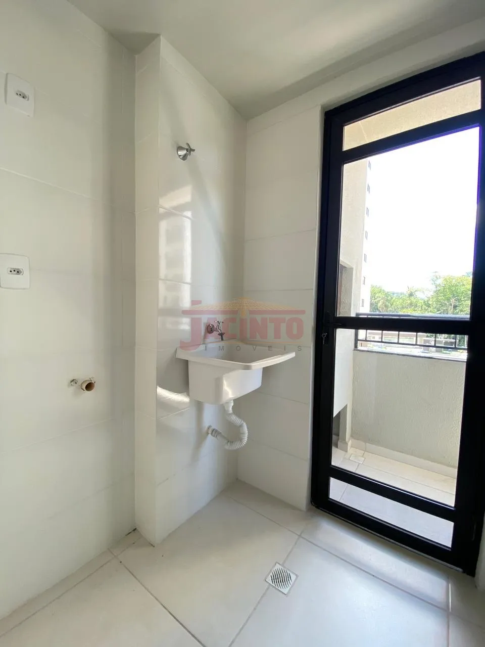 Apartamento com 2 dormitórios sendo demi suíte no Bairro Salto do Norte. — foto 5