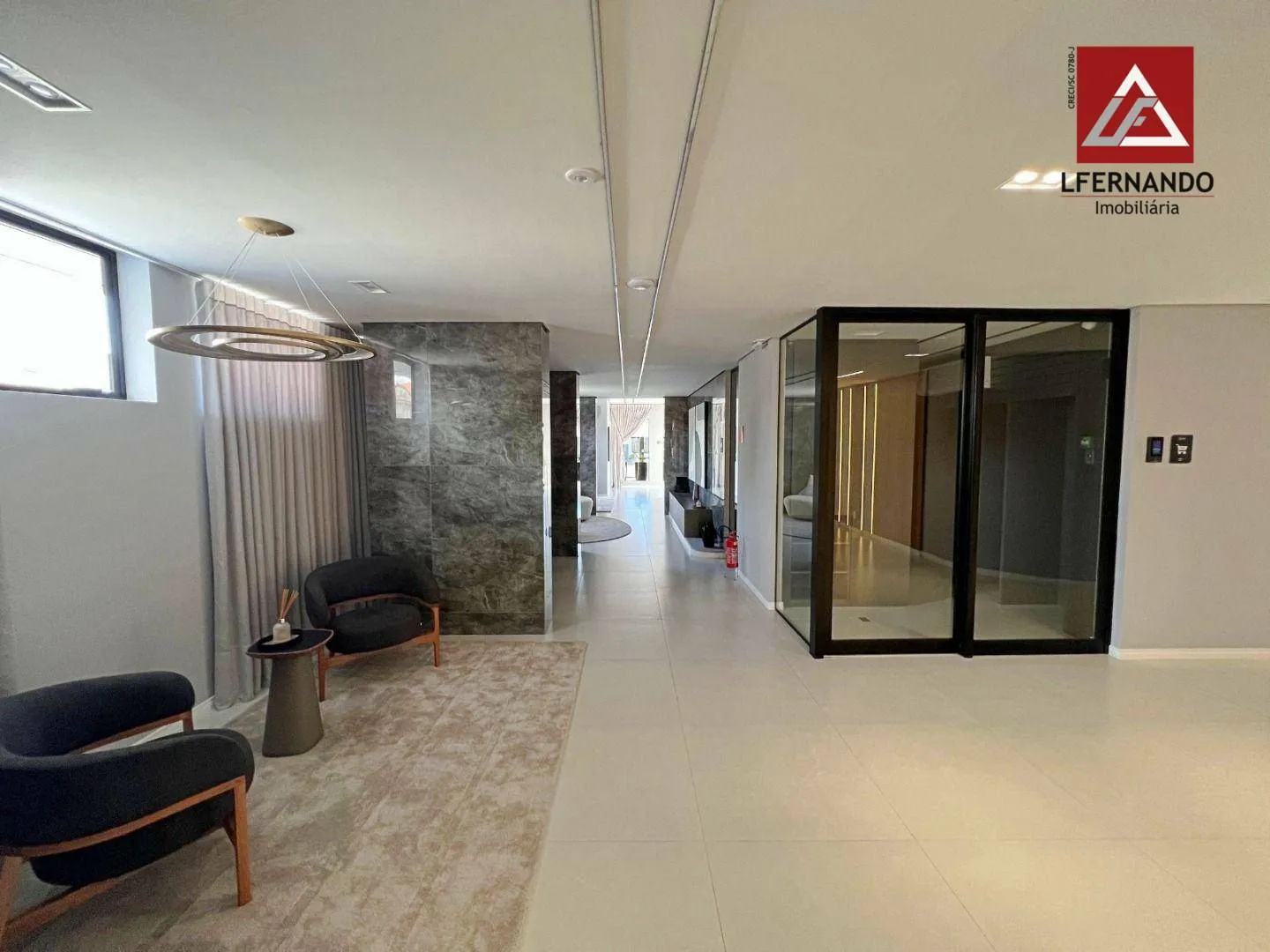 Apartamento com 3 dormitórios, sendo 1 suíte à venda, 75 m por R$ 1.150.000 - Praia de Armação - Penha/SC — foto 2