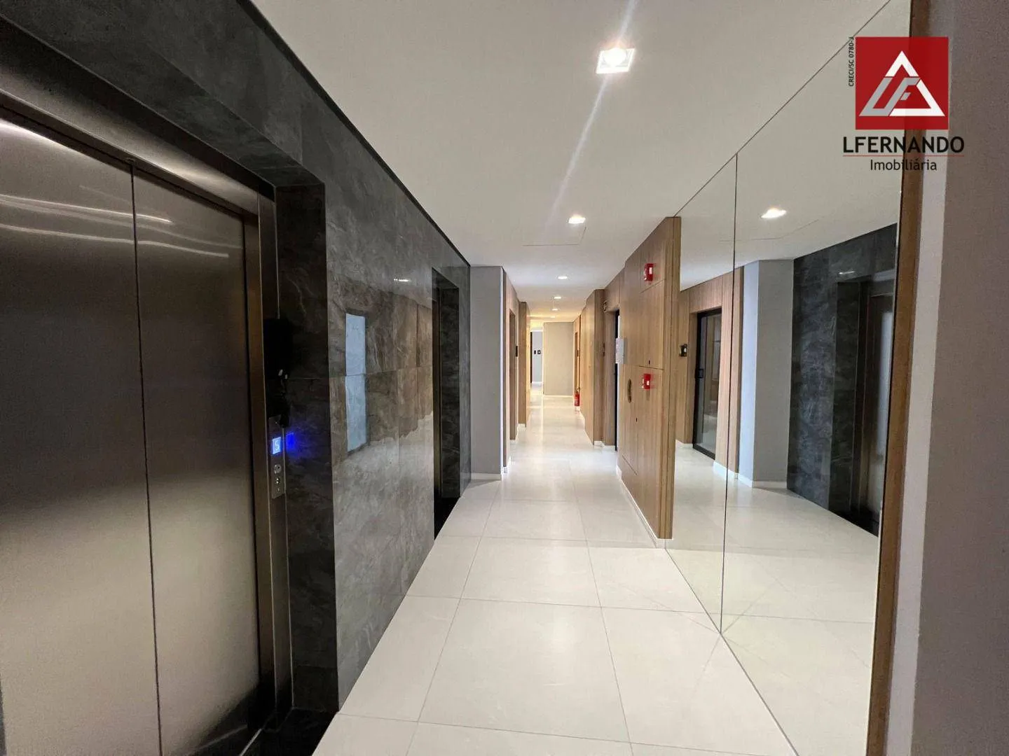 Apartamento com 3 dormitórios, sendo 1 suíte à venda, 75 m por R$ 1.150.000 - Praia de Armação - Penha/SC — foto 4