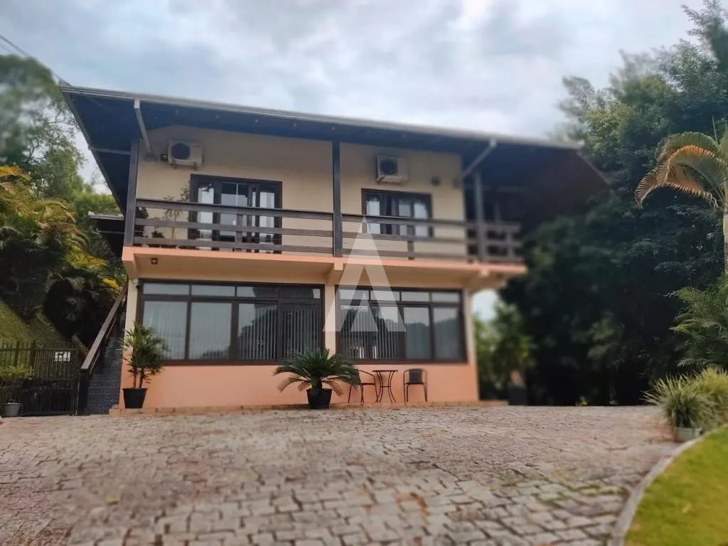 Imóvel multifamiliar com 6 quartos à venda no bairro América em Joinville-SC por R$2.500.000,00. - foto 1