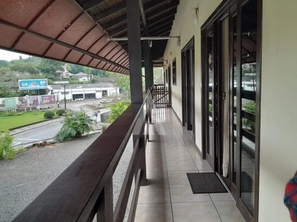 Imóvel multifamiliar com 6 quartos à venda no bairro América em Joinville-SC por R$2.500.000,00. — foto 6