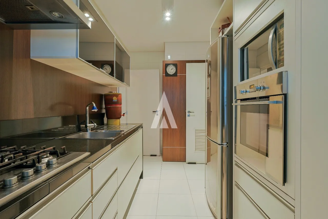 Apartamento com 2 suítes e 1 quarto à venda no bairro Centro em Joinville-SC por R$1.080.000,00. — foto 7