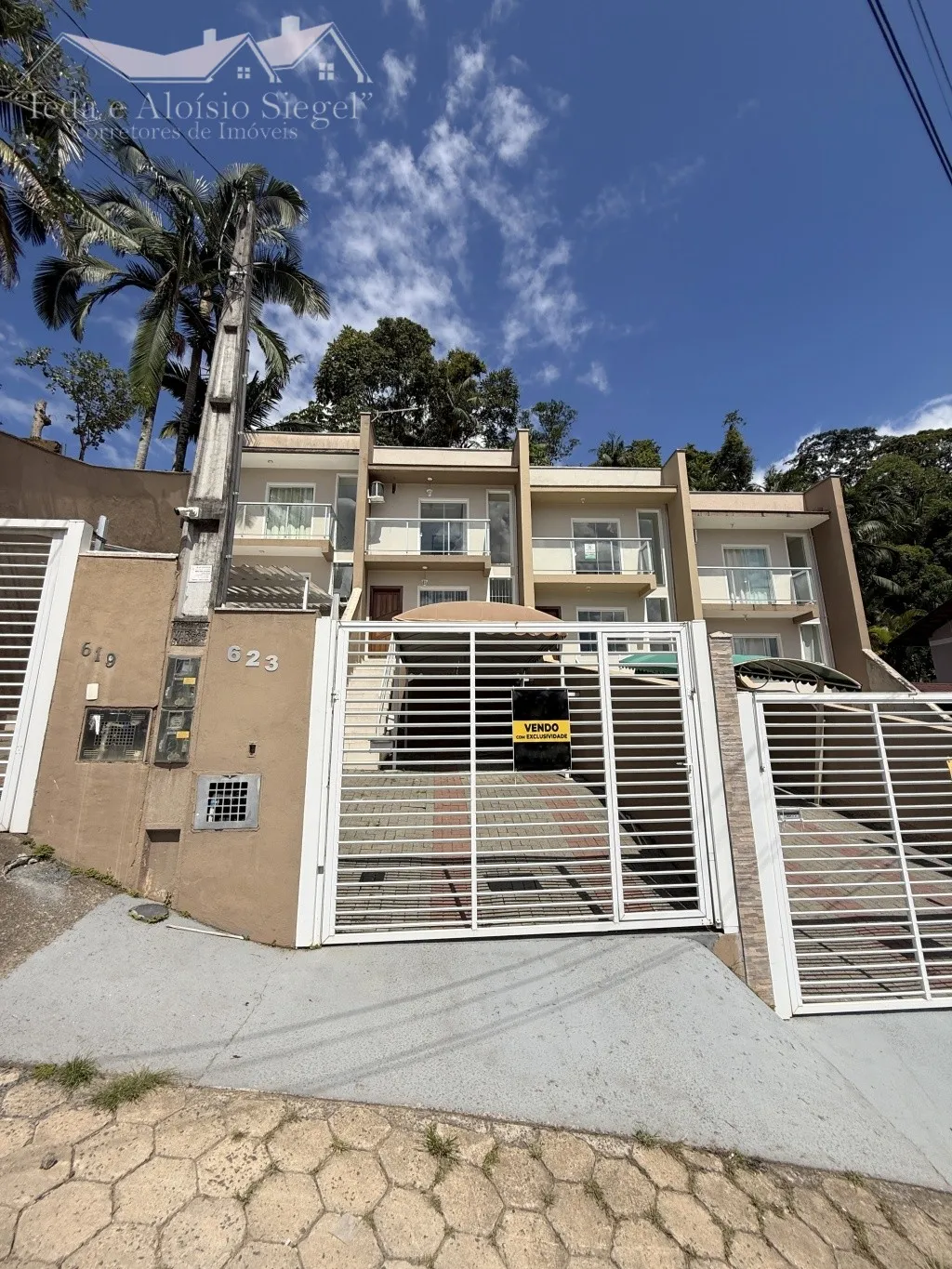 Sobrado Semibiliado com 2 suites Bairro Tribess Blumenau/SC Ref. 1586 — foto 2