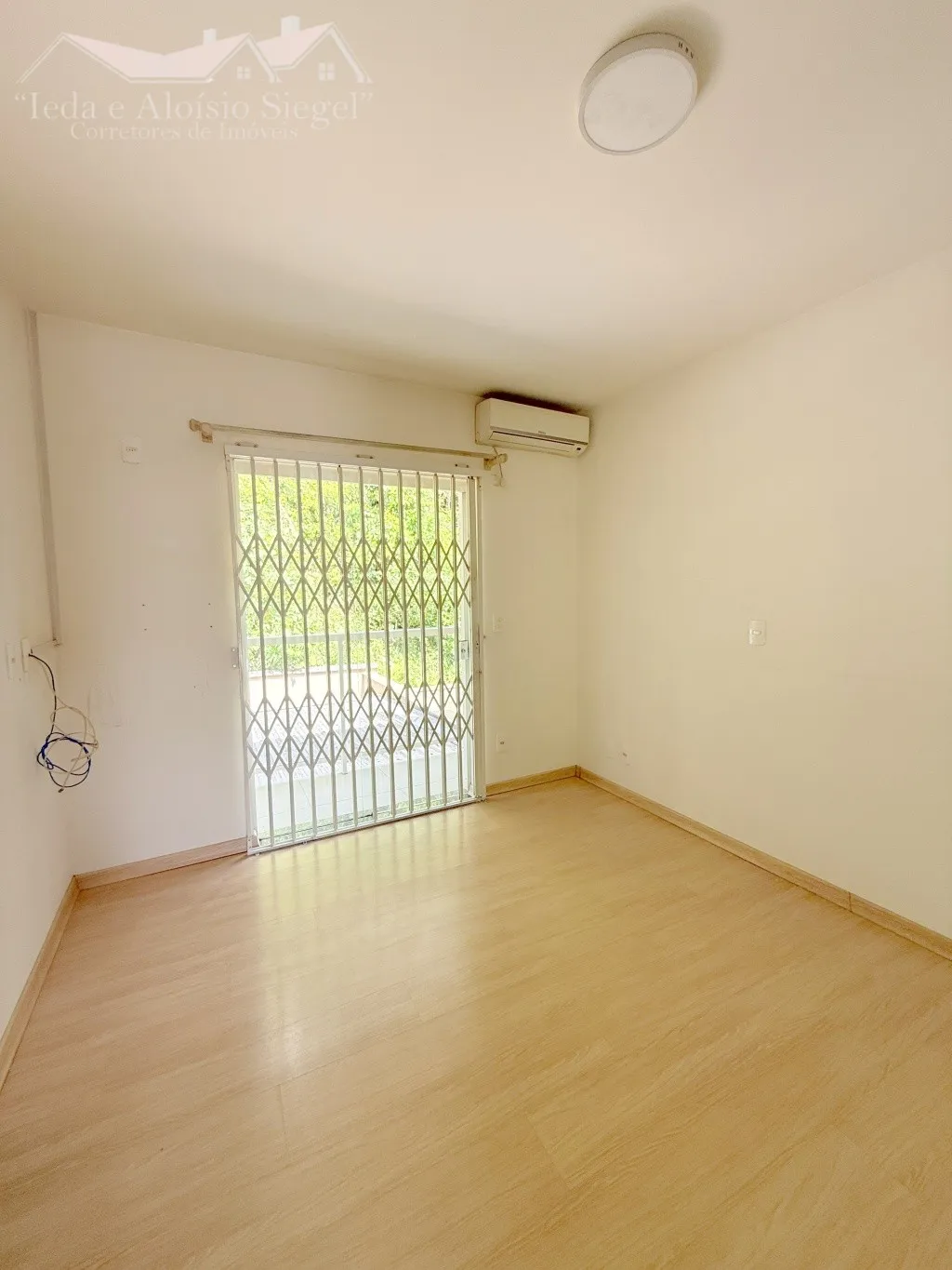 Sobrado Semibiliado com 2 suites Bairro Tribess Blumenau/SC Ref. 1586 — foto 4