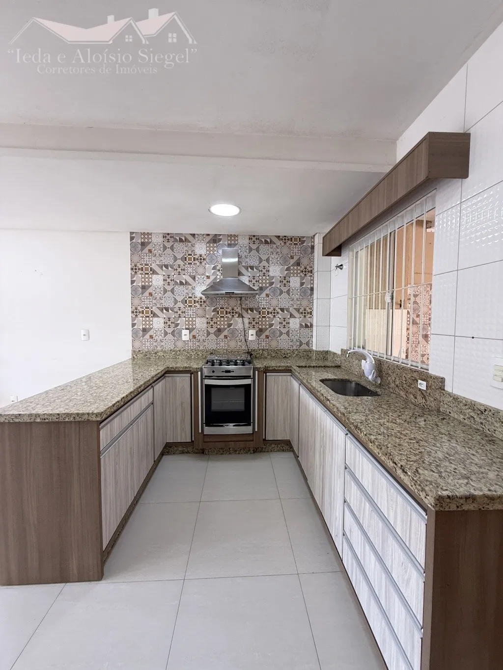 Sobrado Semibiliado com 2 suites Bairro Tribess Blumenau/SC Ref. 1586 — foto 7