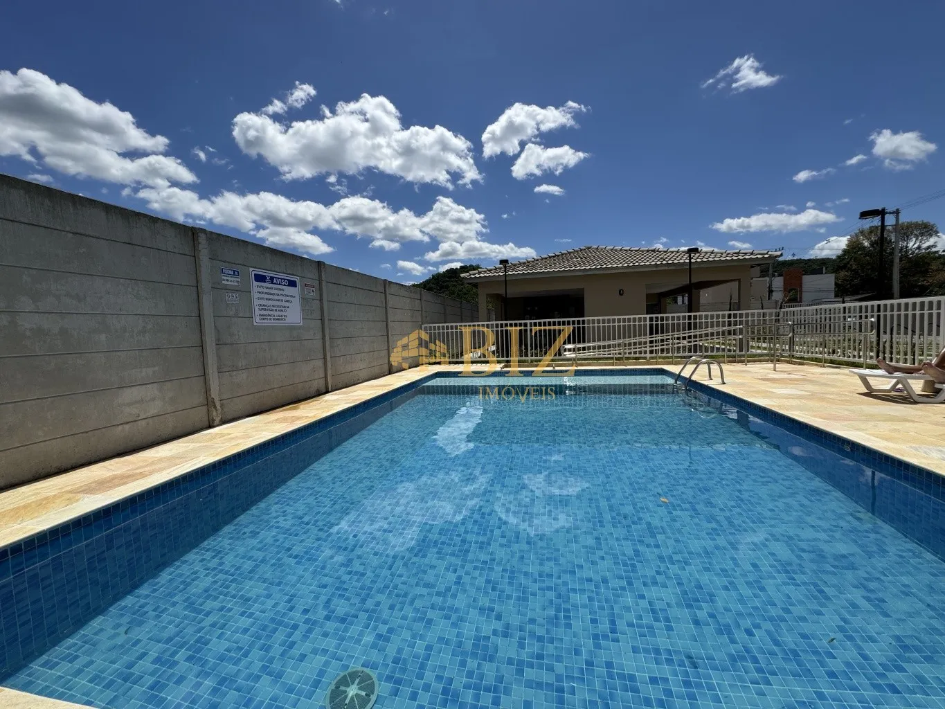 Apartamento semimobiliado com 2 dormitórios em condomínio clube completo no Bairro Itoupava Central! — foto 2
