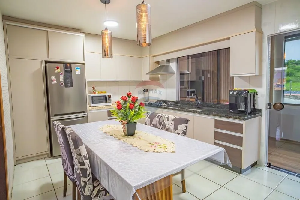 Casa c/ 3 moradia no terreno- Casa c/3 quartos - foto 1