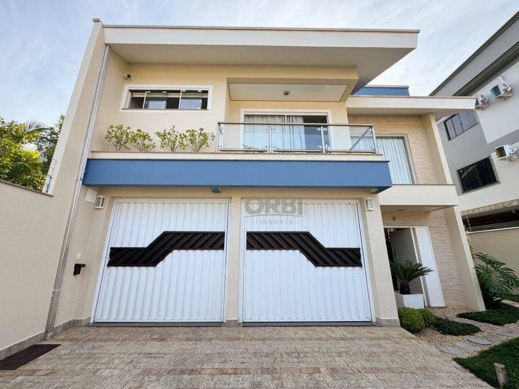 Casa Finamente Decorada com 3 dormitórios à venda, 281 m por R$ 1.880.000 - Bela Vista - Gaspar/SC - foto 1