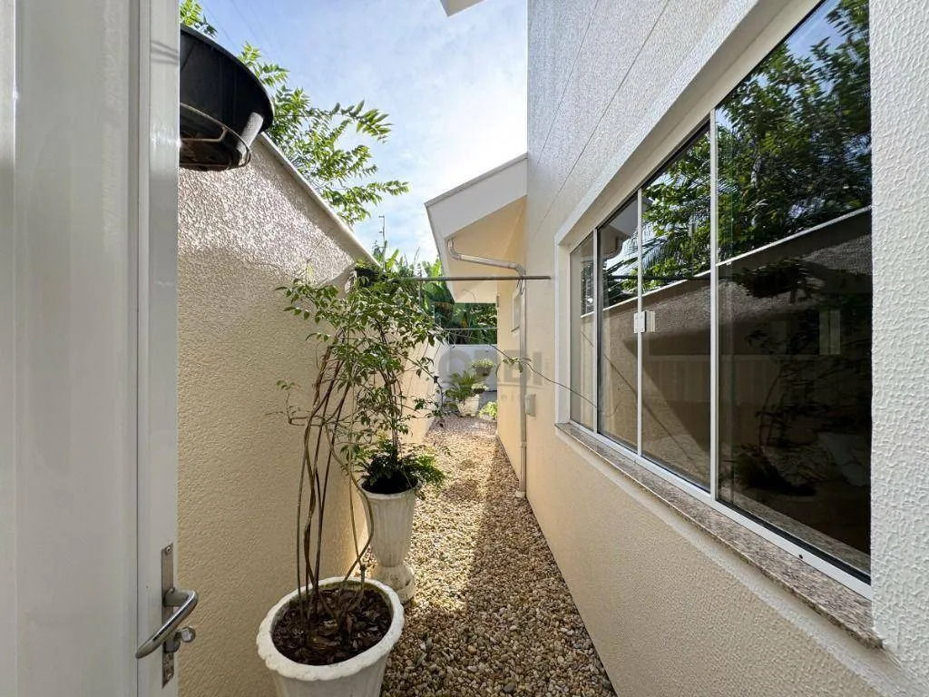 Casa Finamente Decorada com 3 dormitórios à venda, 281 m por R$ 1.880.000 - Bela Vista - Gaspar/SC — foto 2