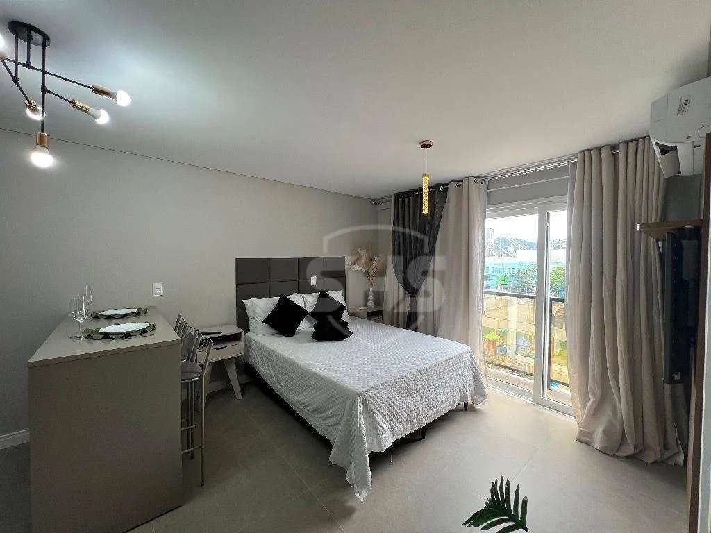 Apartamento com 1 dormitório para alugar, 27 m por R$ 2.890,00/mês - Velha - Blumenau/SC - foto 1