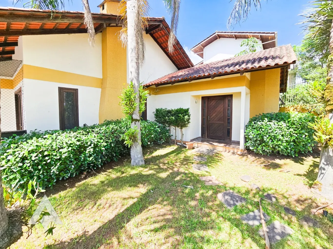 Casa com 4 suítes à venda por R$ 1.300,000,00 - Bairro Escola Agricola - Blumenau/SC — foto 2