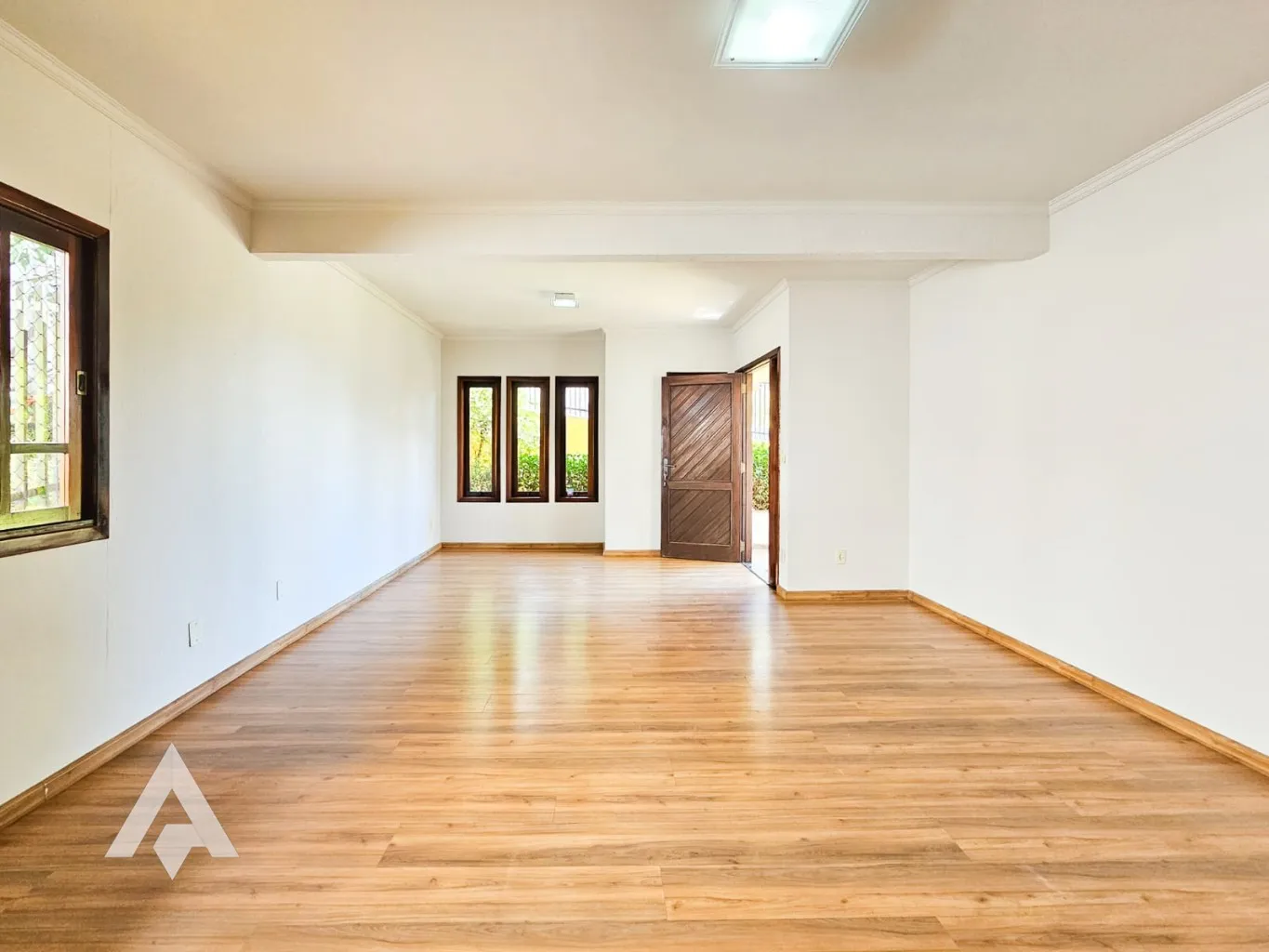 Casa com 4 suítes à venda por R$ 1.300,000,00 - Bairro Escola Agricola - Blumenau/SC — foto 4