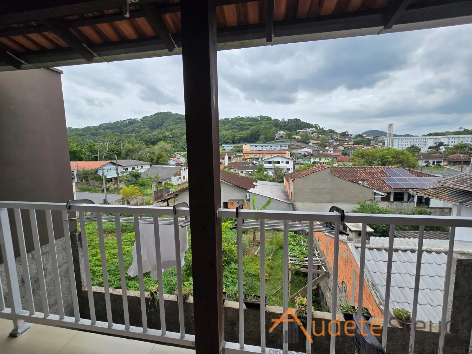 Casa Geminada Bairro Água Verde — foto 5