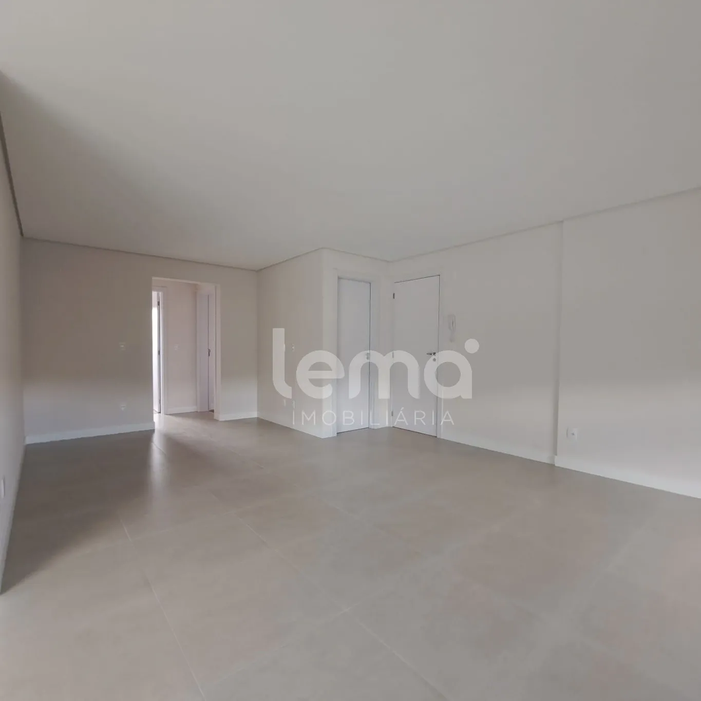 Apartamento 1 Suíte e 2 Demi-suítes no bairro Velha - Blumenau/SC. — foto 5