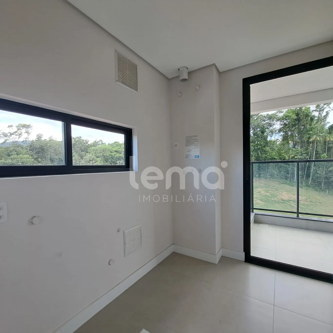 Apartamento 1 Suíte e 2 Demi-suítes no bairro Velha - Blumenau/SC. — foto 6