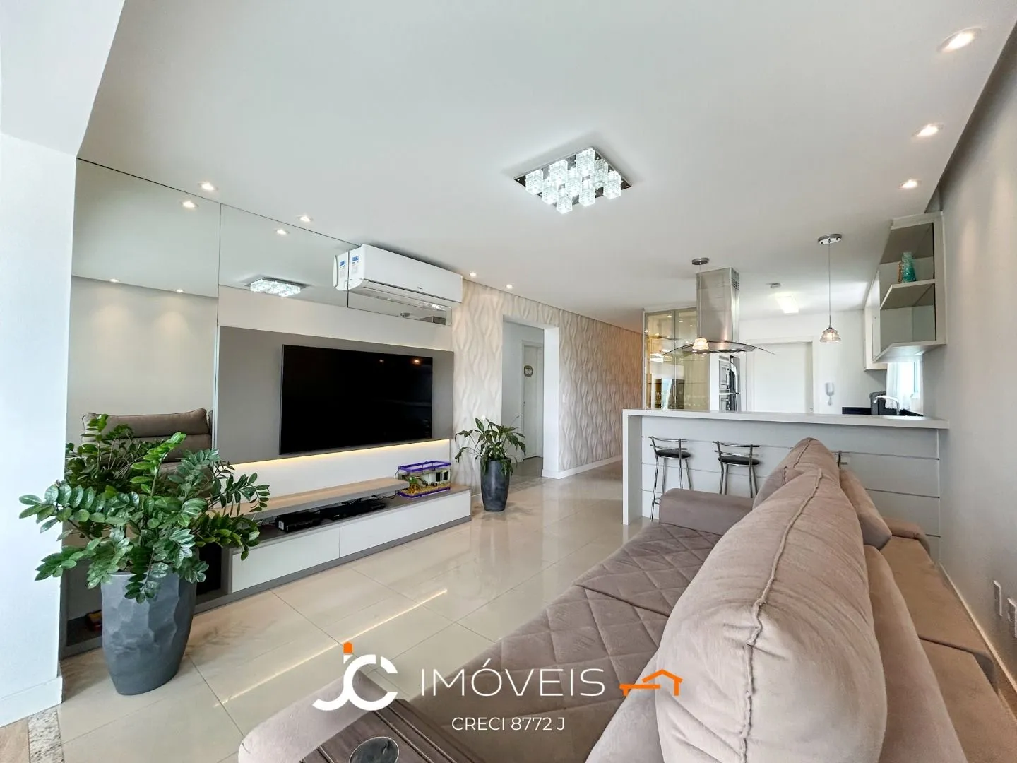 Apartamento com 3 dormitórios sendo 1 suíte à venda, 106 m por R$ 860.000 - Escola Agrícola - Blumenau/SC - foto 1