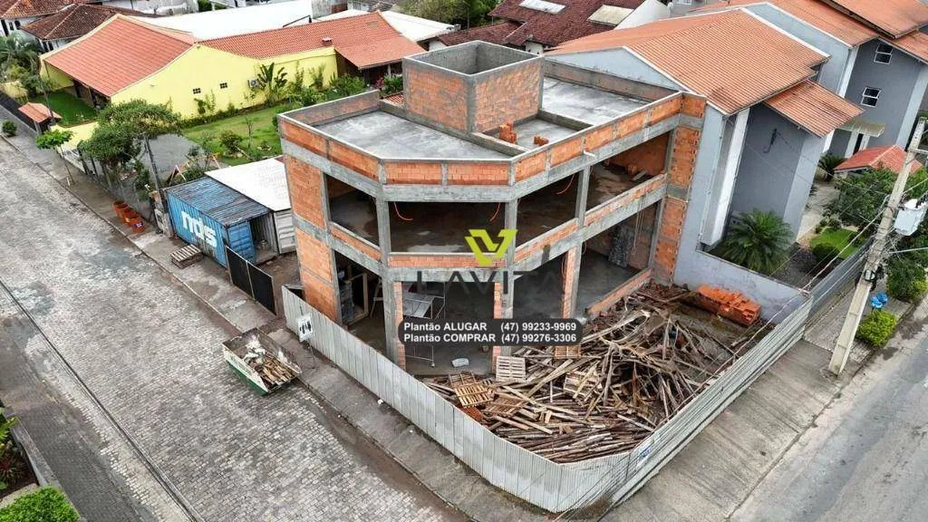 Lojas comerciais NOVAS na Rua Antônio Treis no Bairro Vorstadt em Blumenau ao lado da Cooper — foto 2