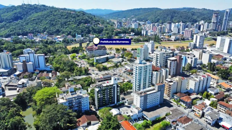 LOFT NO CENTRO DE BLUMENAU, CONDOMÍNIO COMPLETO COM TODA INFRAESTRUTURA DE UM VERDADEIRO CLUBE. - foto 1