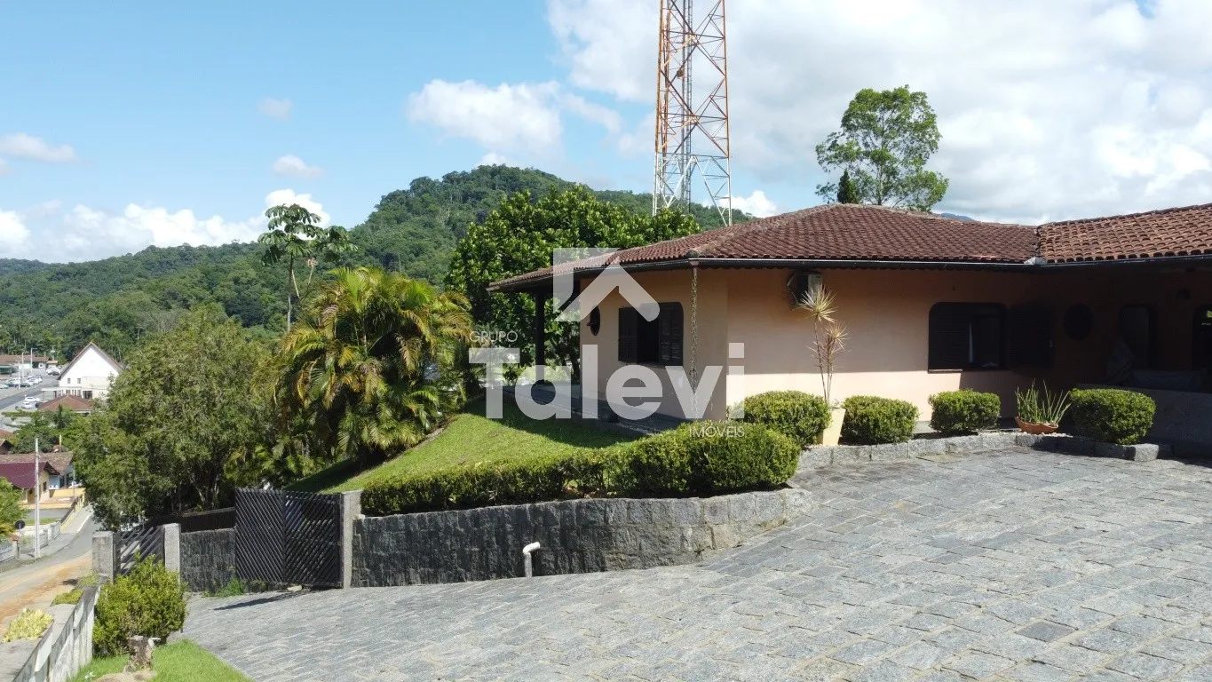 Casa no Centro de Pomerode com Vista Panorâmica da Cidade — foto 2