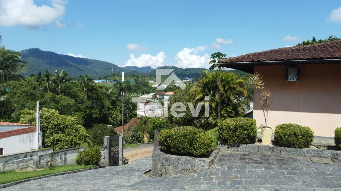 Casa no Centro de Pomerode com Vista Panorâmica da Cidade — foto 3