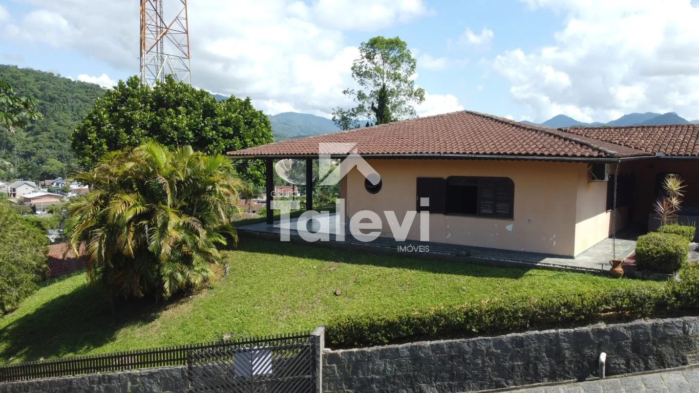 Casa no Centro de Pomerode com Vista Panorâmica da Cidade — foto 4