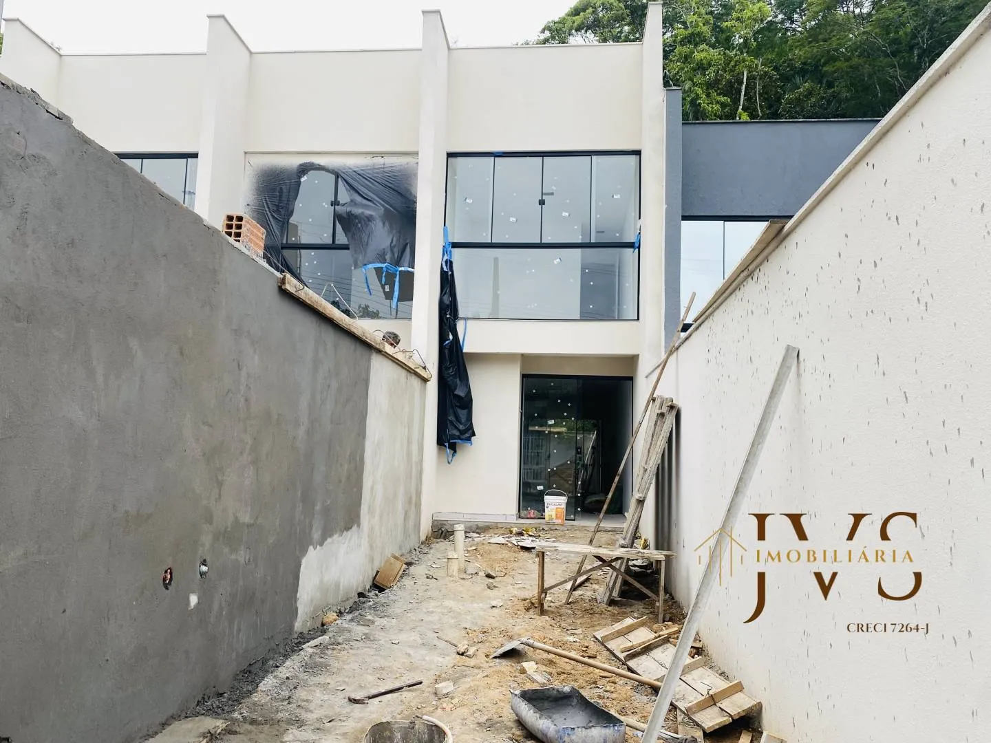 Sobrado com 2 suítes na Itoupavazinha — foto 6