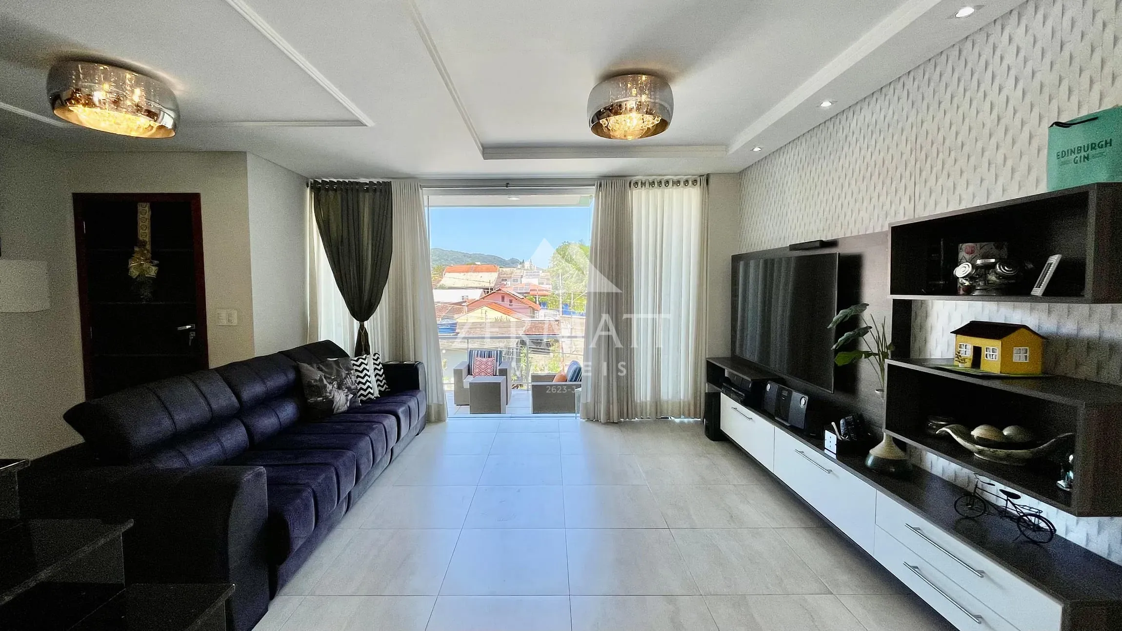Casa · à venda · 3 quartos · 219m² · Velha, Blumenau