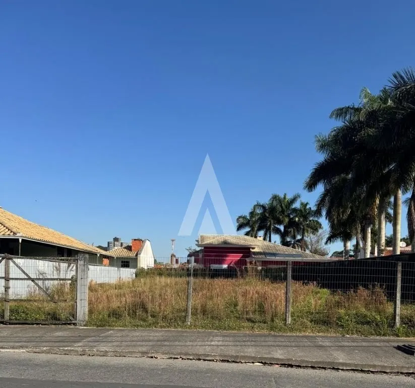 Terreno com 403,8m à venda no bairro Glória em Joinville-SC por R$650.000,00. - foto 1