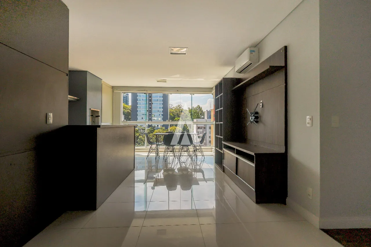Apartamento com 1 suíte e 2 quarto(s) à venda no bairro Atiradores em Joinville-SC por R$750.000,00. — foto 2