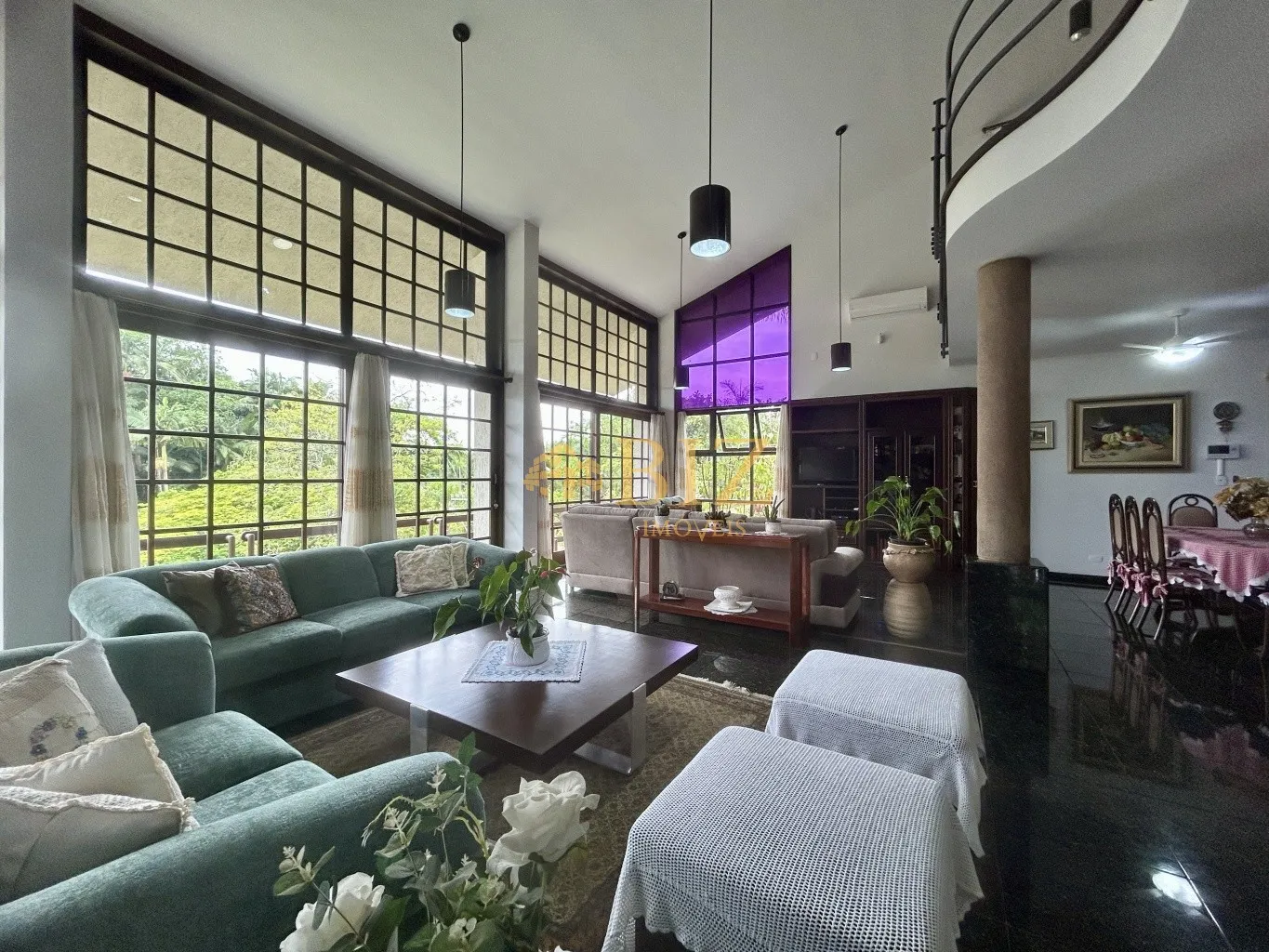 Ampla casa de 363,44m., na Rua Coronel Feddersen, no Bairro Itoupava Seca! - foto 1