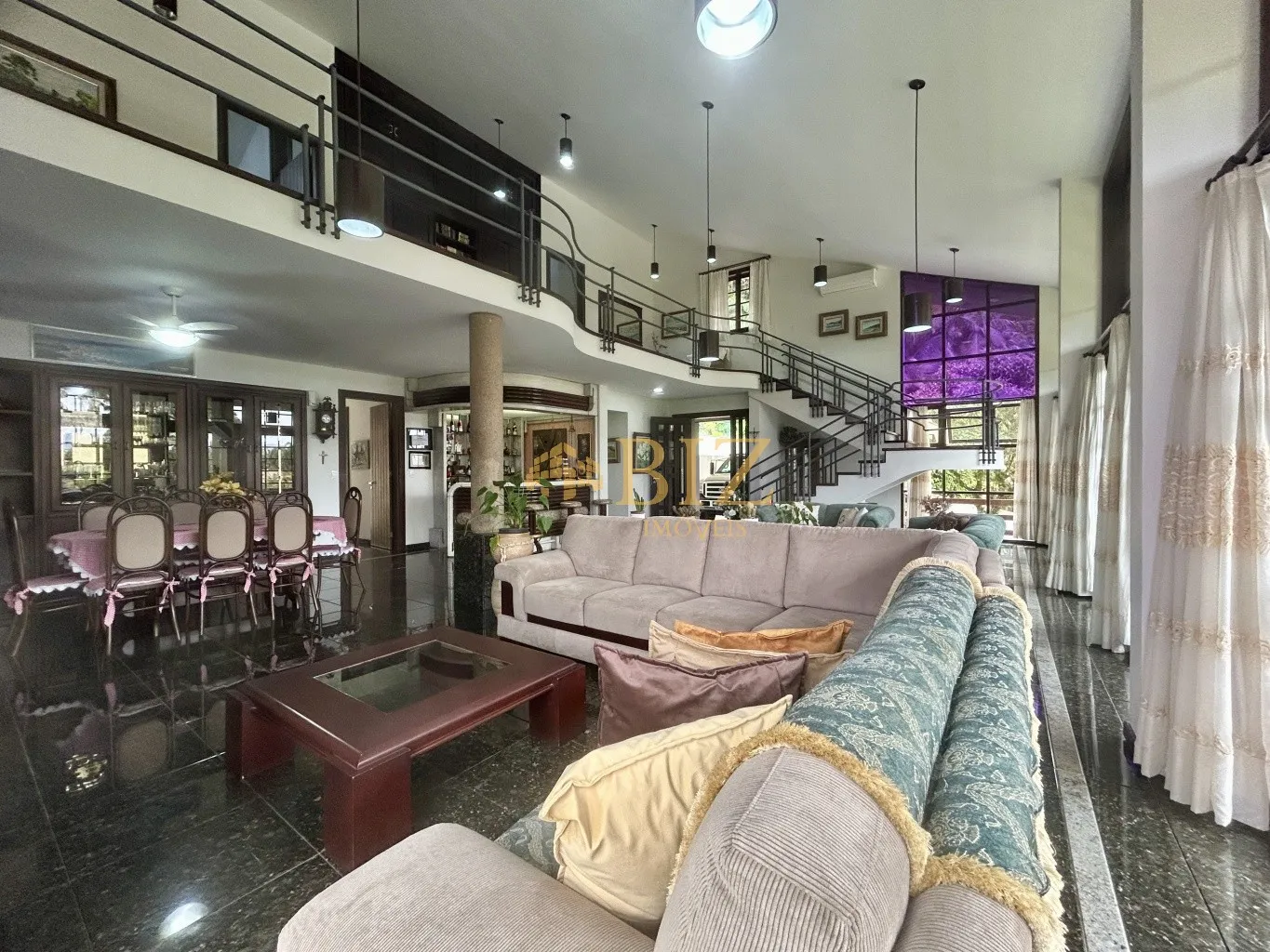 Ampla casa de 363,44m., na Rua Coronel Feddersen, no Bairro Itoupava Seca! — foto 5