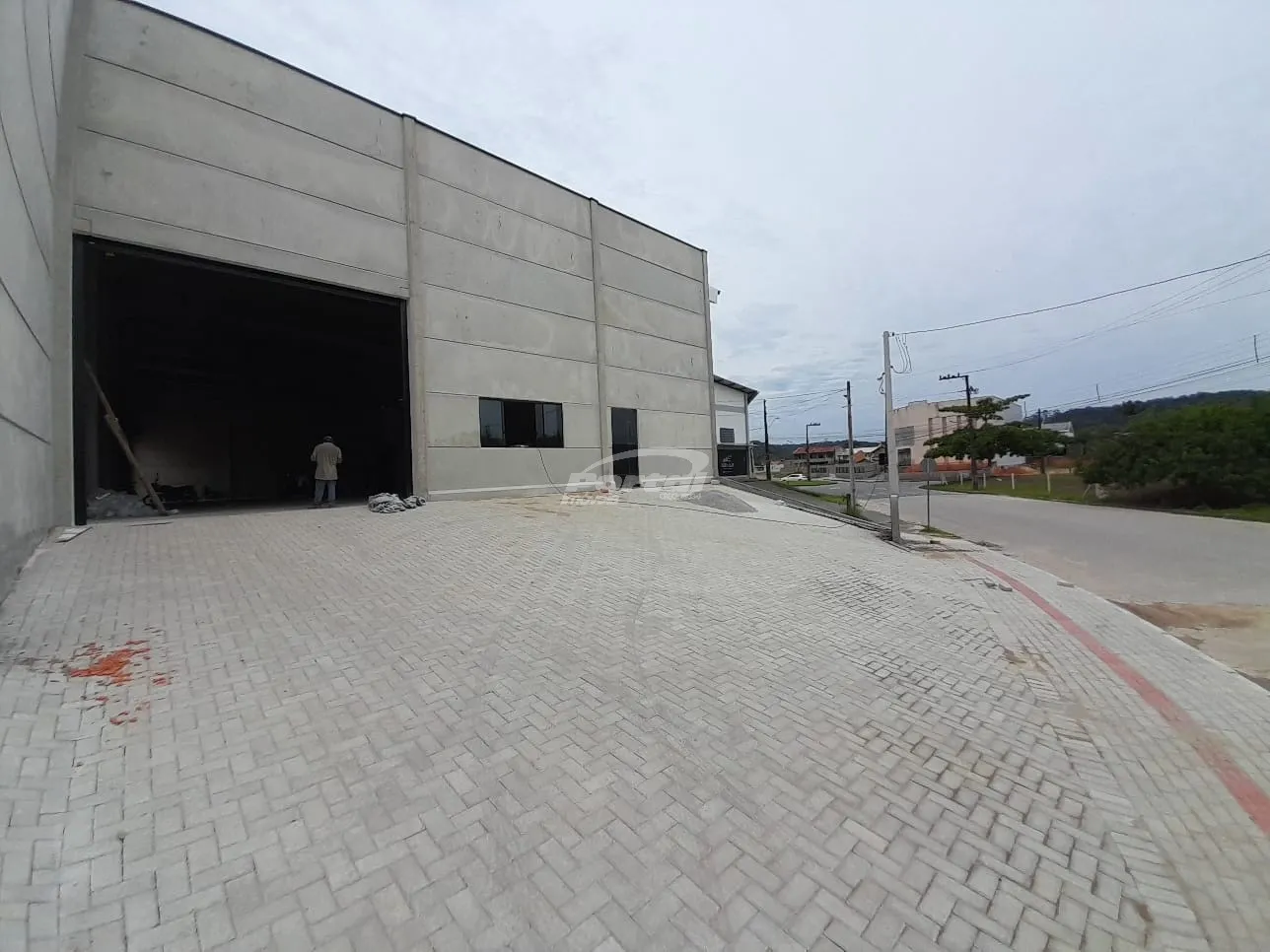 Galpão NOVO disponível para locação no bairro Figueira - Gaspar/SC - foto 1