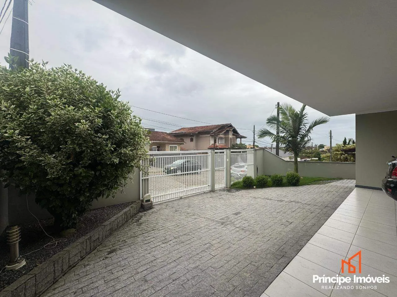 Casa com 11 quartos no Boa Vista em Joinville — foto 3
