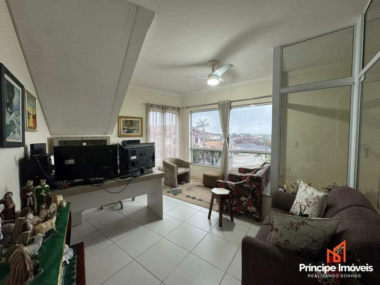 Casa com 11 quartos no Boa Vista em Joinville — foto 5