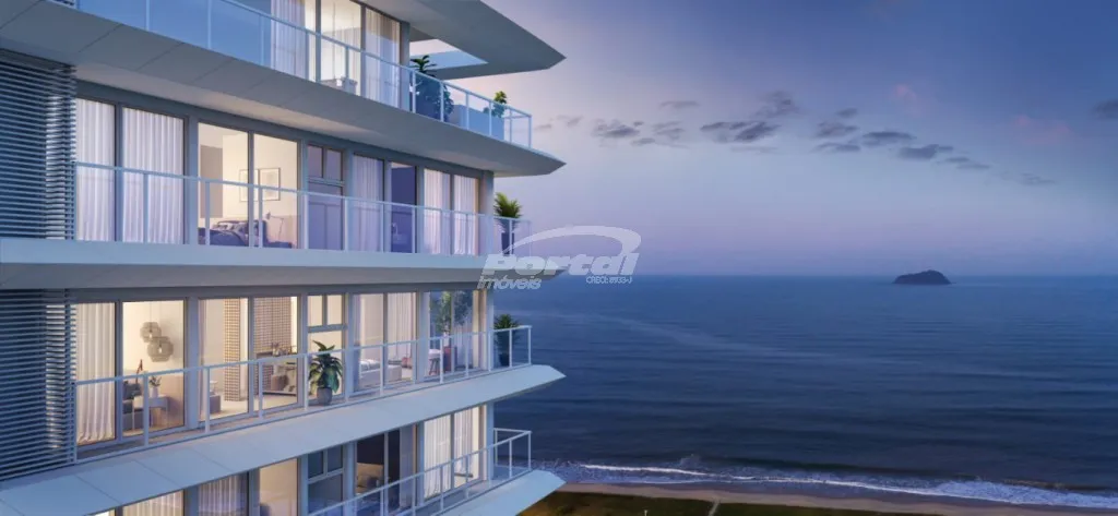 Apartamento frente mar com 3 suítes no centro apenas 100 metros da praia. — foto 2