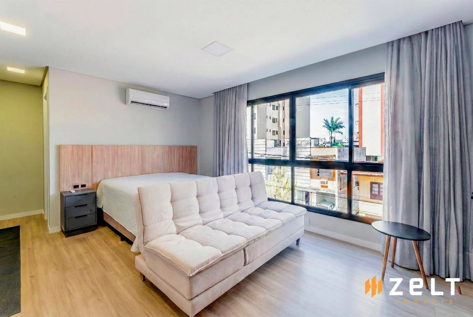 Apartamento com 1 dormitório para alugar, 30 m por R$ 2.100,00/mês - Centro - Blumenau/SC - foto 1