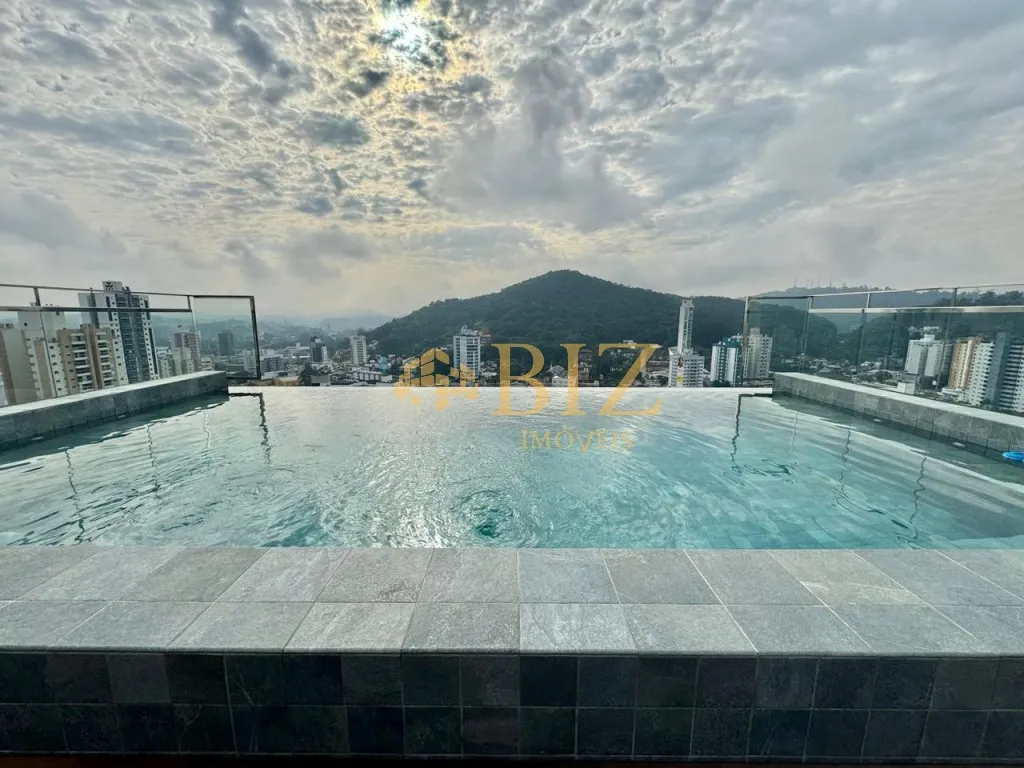 Lindo e confortável loft totalmente mobiliado do ladinho da FURB, em condomínio moderno e com infra completa de lazer! — foto 2