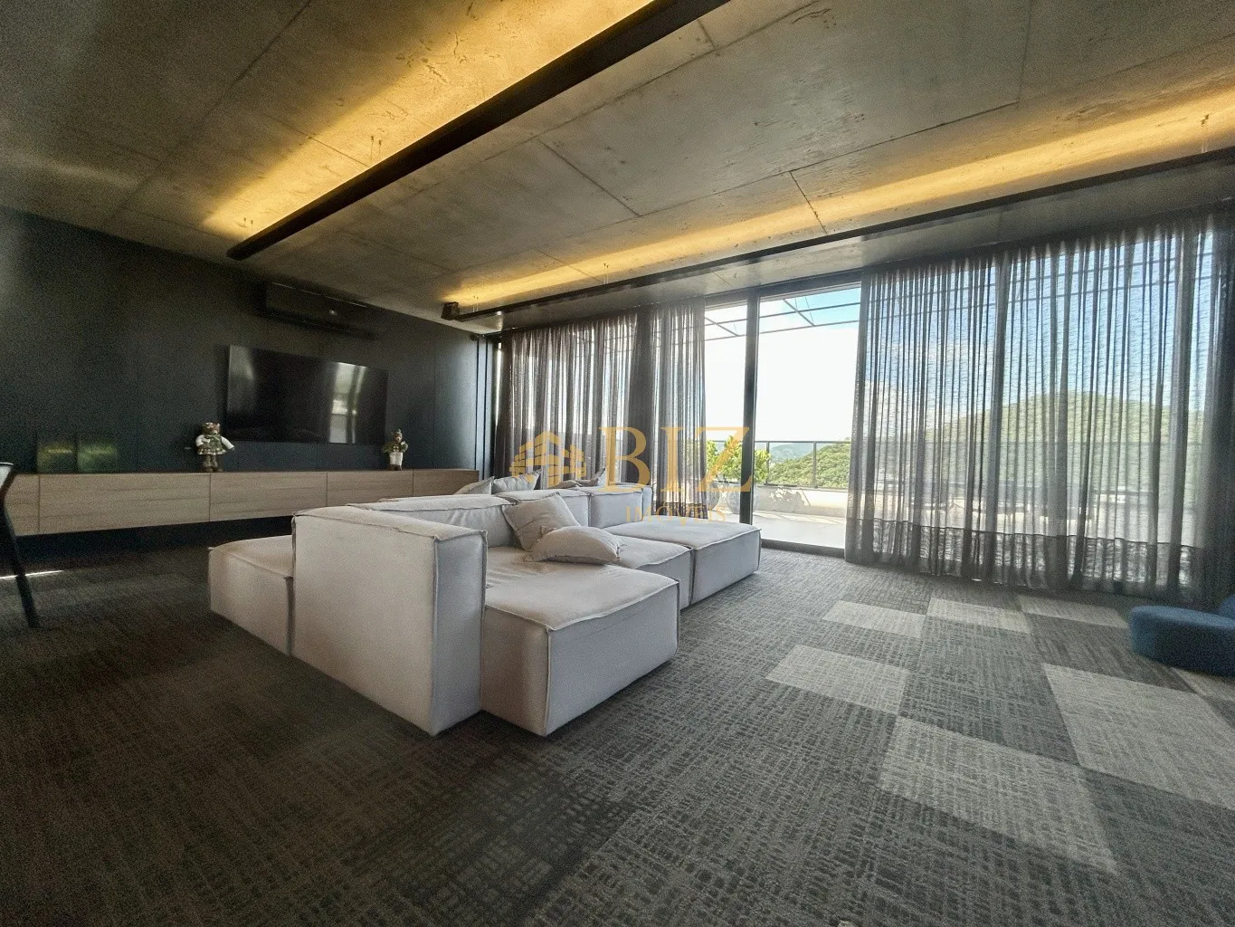 Lindo e confortável loft totalmente mobiliado do ladinho da FURB, em condomínio moderno e com infra completa de lazer! — foto 6