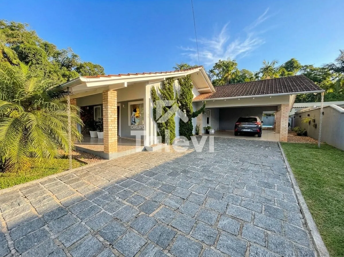 Casa Ampla com Piscina no Centro de Pomerode - Conforto e Localização Privilegiada - foto 1