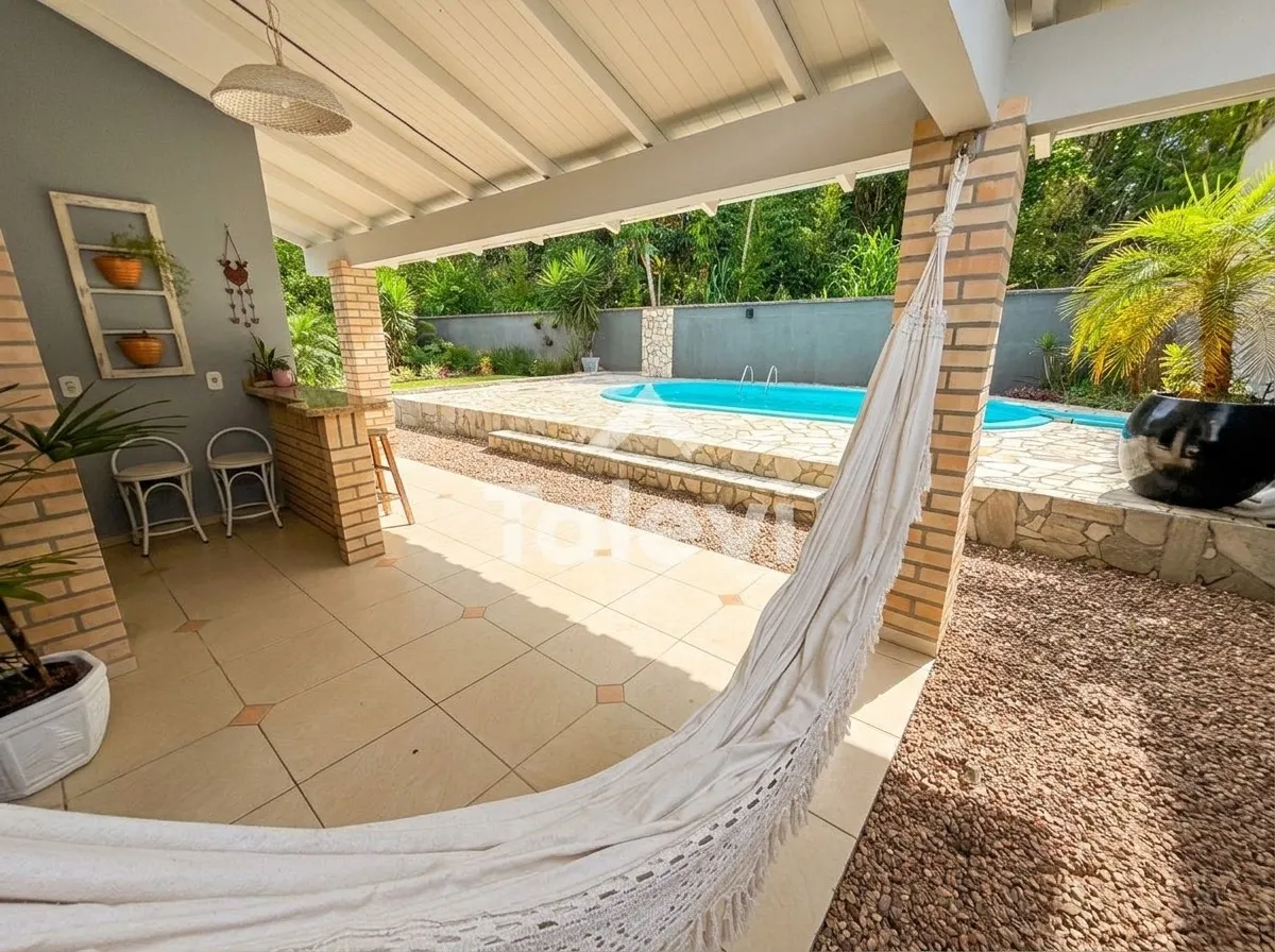 Casa Ampla com Piscina no Centro de Pomerode - Conforto e Localização Privilegiada — foto 5