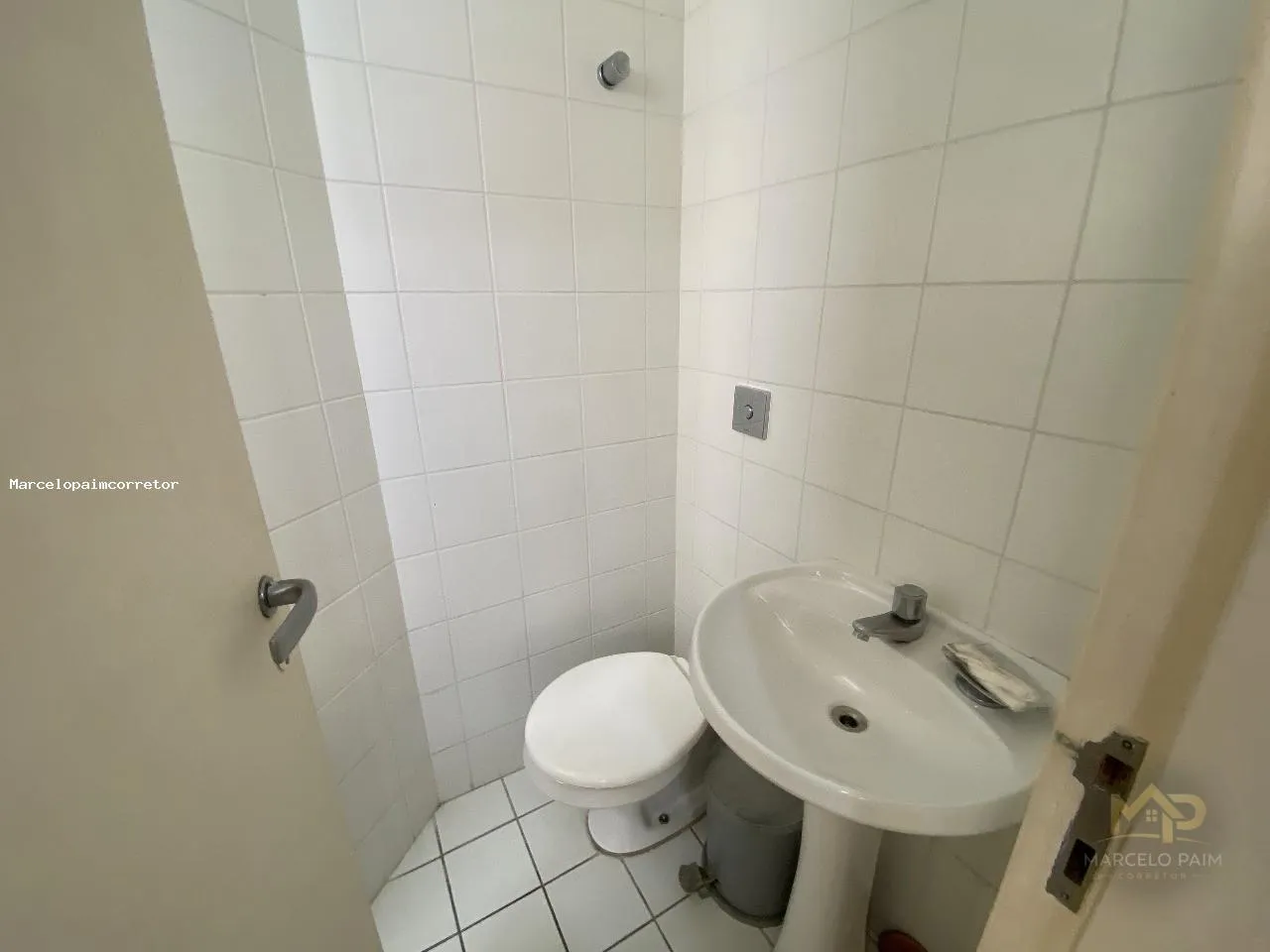 Apartamento para Venda em Florianópolis, Centro, 3 dormitórios, 1 suíte, 3 banheiros, 1 vaga — foto 2