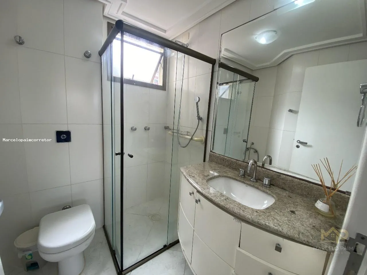 Apartamento para Venda em Florianópolis, Centro, 3 dormitórios, 1 suíte, 3 banheiros, 1 vaga — foto 4