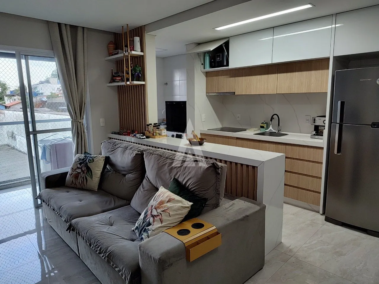 Apartamento com 1 suíte e 1 quarto à venda no bairro Glória em Joinville-SC por R$390.000,00. — foto 2
