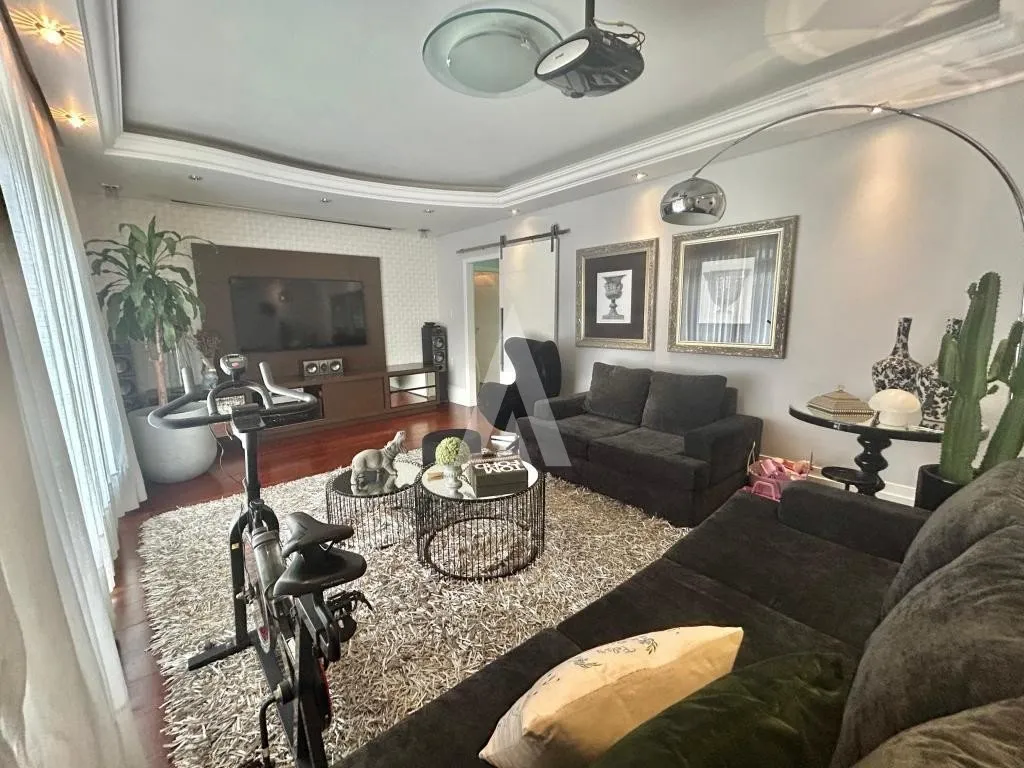 Sobrado residencial e comercial com 652,4m à venda no bairro São Marcos em Joinville-SC por R$1.650.000,00. - foto 1